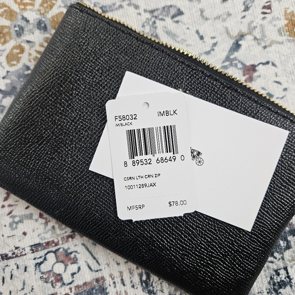 Coach F58032 Corner Zip Wristlet Crossgrain Leather Wallet Black Gold Zipper - Picture 8 of 8